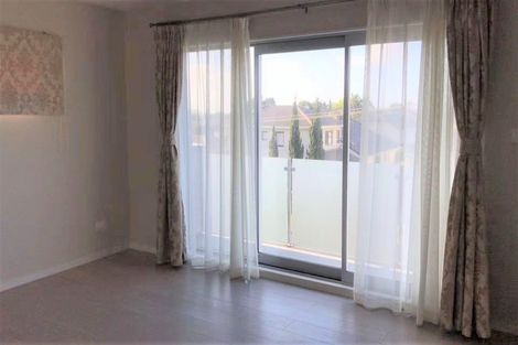 Photo of property in 17a Richard Avenue, Bucklands Beach, Auckland, 2014