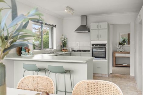 Photo of property in 10 Laburnum Glen, Mount Maunganui, 3116