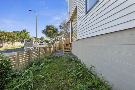 Photo of property in 50 Sandgate Avenue, Botany Downs, Auckland, 2010