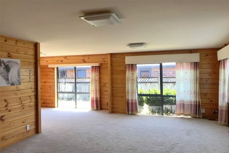 Photo of property in 13 Greenough Place, Rototuna, Hamilton, 3210