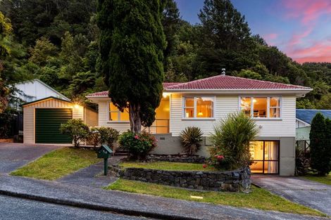 Photo of property in 54 Kowhai Street, Wainuiomata, Lower Hutt, 5014
