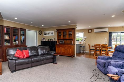 Photo of property in 1884 Paparoa Valley Road, Paparoa, 0571