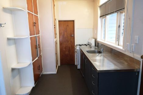 Photo of property in 76 Mcalpine Avenue, Mount Cook, Wellington, 6011