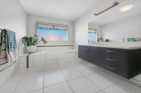 Photo of property in 7 Ripple Lane, Flagstaff, Hamilton, 3210