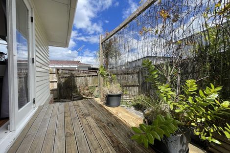 Photo of property in 118a Wellington Street, Howick, Auckland, 2014