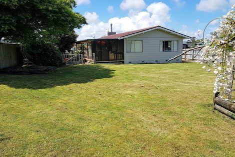 Photo of property in 127 Guy Street, Dannevirke, 4930