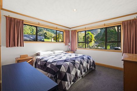 Photo of property in 193a Omokoroa Road, Omokoroa, 3114