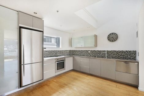 Photo of property in 253/21 Left Bank, Te Aro, Wellington, 6011