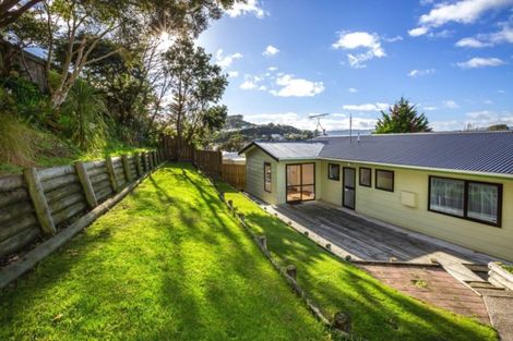 Photo of property in 71 Omapere Street, Whitby, Porirua, 5024