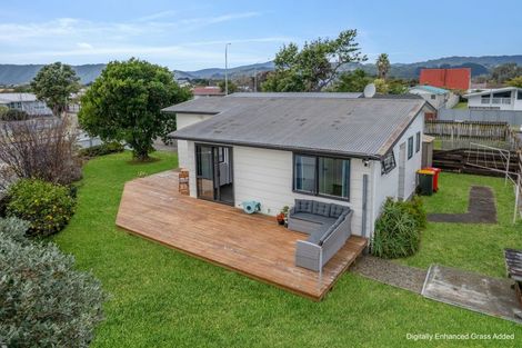 Photo of property in 43 Michael Road, Paraparaumu Beach, Paraparaumu, 5032