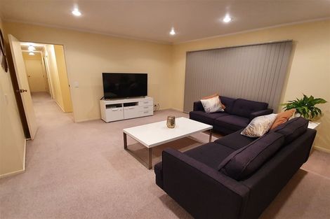 Photo of property in 2/49 Strid Road, Te Atatu South, Auckland, 0610