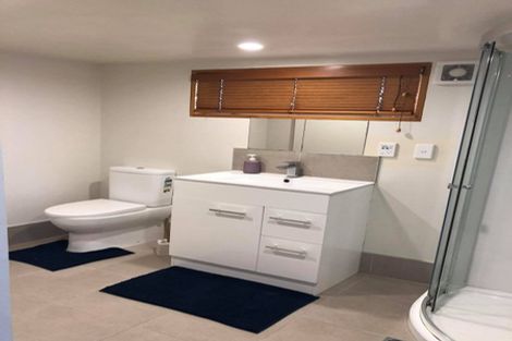Photo of property in 18 Renwick Street, Papakura, 2110