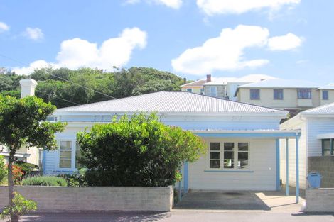 Photo of property in 10 Wright Street, Mount Cook, Wellington, 6021