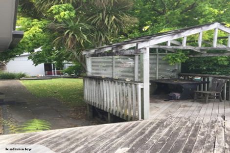 Photo of property in 3 Shanley Crescent, Waiuku, 2123