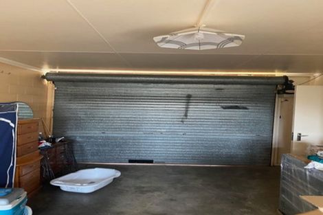 Photo of property in 2/26 Islington Avenue, New Lynn, Auckland, 0600