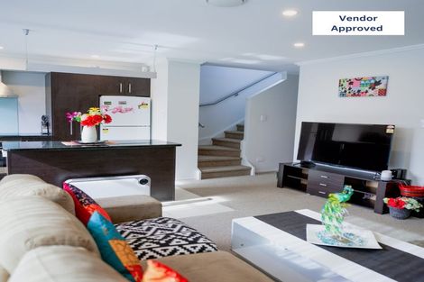 Photo of property in 4/182 Flat Bush School Road, Flat Bush, Auckland, 2019