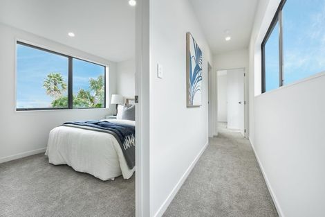 Photo of property in 23a Caribbean Drive, Unsworth Heights, Auckland, 0632