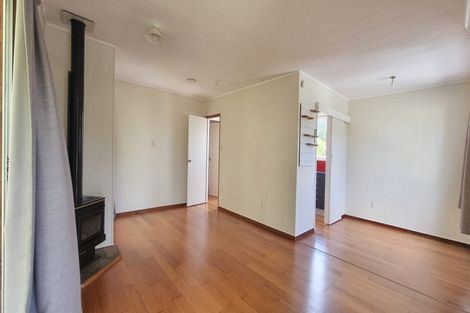 Photo of property in 31 Normanton Street, Glenfield, Auckland, 0629