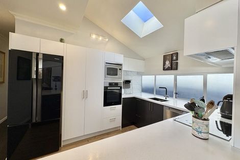 Photo of property in 9/9 Wilkinson Street, Oriental Bay, Wellington, 6011