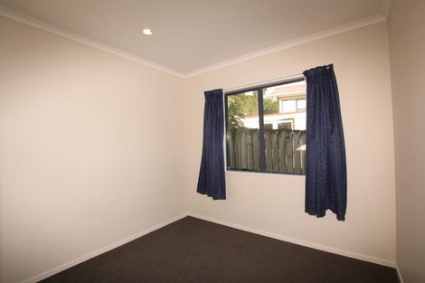 Photo of property in 17 Maywood Crescent, Glen Eden, Auckland, 0602