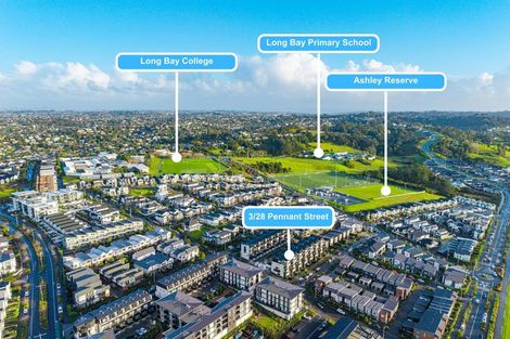 Photo of property in 10/19 Windlass Street, Long Bay, Auckland, 0630