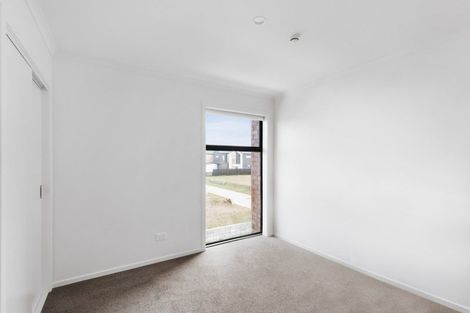 Photo of property in 20 Atutahi Lane, Papamoa, 3118