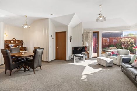 Photo of property in 2/18 Selwyn Street, Maori Hill, Timaru, 7910