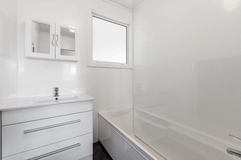 Photo of property in 57 Mazengarb Road, Paraparaumu Beach, Paraparaumu, 5032