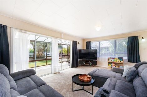 Photo of property in 2 Oaklea Avenue, Marton, 4710