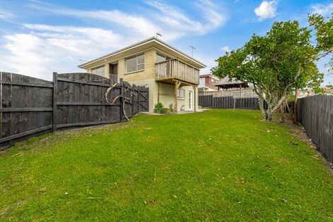 Photo of property in 12 Jenelin Road, Glendene, Auckland, 0602