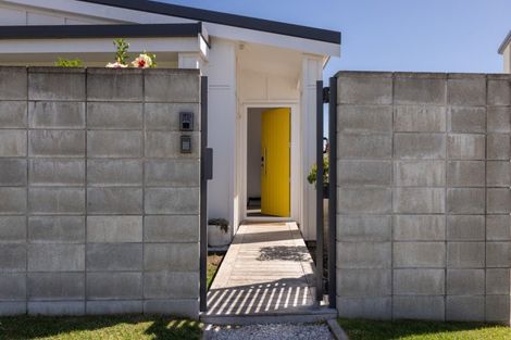 Photo of property in 47a Golf Road, Mount Maunganui, 3116