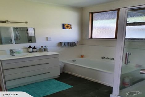 Photo of property in 30 Driving Creek Road, Coromandel, 3506
