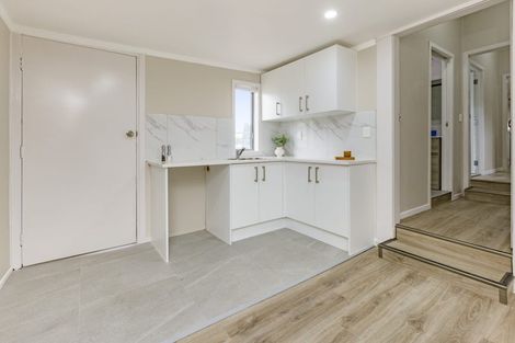 Photo of property in 1/2 Hunua Road, Papakura, 2110