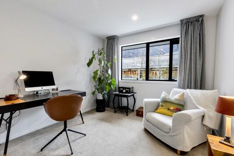 Photo of property in 4 Ward Street, Jacks Point, Queenstown, 9371