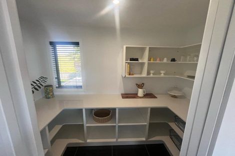 Photo of property in 13a Heta Road, Highlands Park, New Plymouth, 4312
