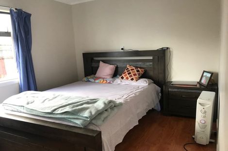 Photo of property in 47 Larnoch Road, Henderson, Auckland, 0610