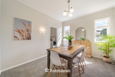 Photo of property in 17 Maungaraki Road, Korokoro, Lower Hutt, 5012