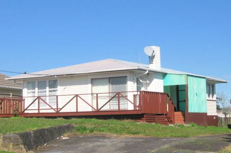 Photo of property in 46 Smythe Road, Henderson, Auckland, 0612