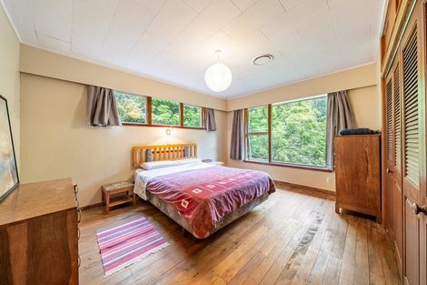 Photo of property in 80 Raukawa Street, Stokes Valley, Lower Hutt, 5019