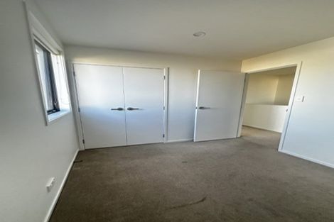 Photo of property in 16 Dorothy Thorpe Way, New Lynn, 0600