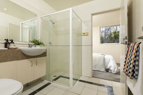 Photo of property in 1/166 Mokoia Road, Chatswood, Auckland, 0626