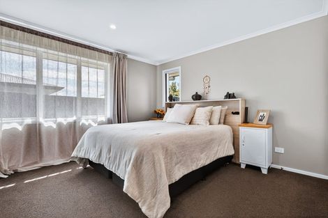 Photo of property in 22 Huka Heights Drive, Rangatira Park, Taupo, 3330