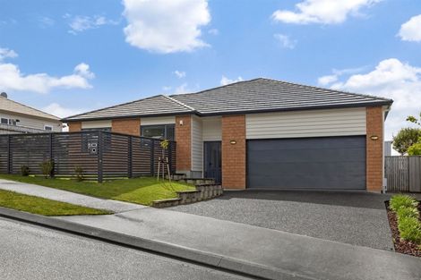 Photo of property in 47 Staithes Drive North, Whitby, Porirua, 5024