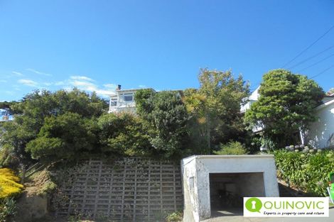 Photo of property in 9 Hungerford Road, Lyall Bay, Wellington, 6022