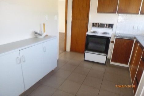 Photo of property in 1b/2 Divich Avenue, Te Atatu South, Auckland, 0610