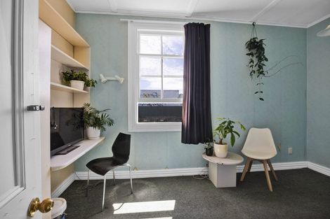 Photo of property in 5 Tawhiti Road, Hawera, 4610