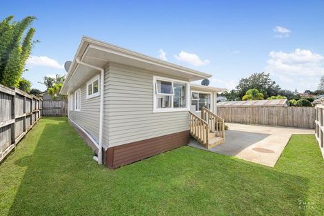 Photo of property in 51 Stottholm Road, Titirangi, Auckland, 0604