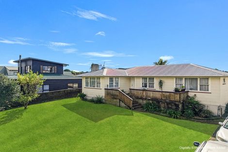 Photo of property in 30 Athenree Road, Athenree, Katikati, 3177