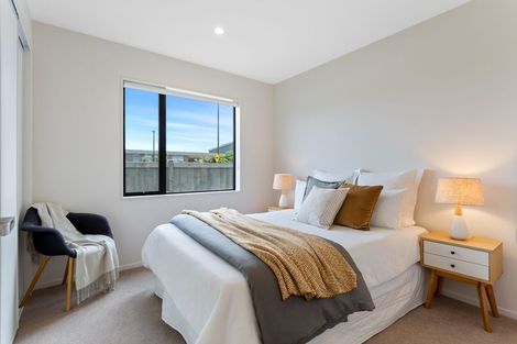Photo of property in 2 Juniper Drive, Rosehill, 2113
