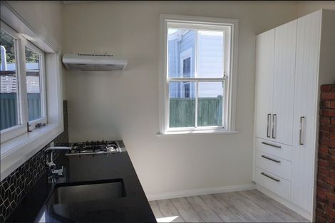 Photo of property in 25 Riddlers Crescent, Petone, Lower Hutt, 5012